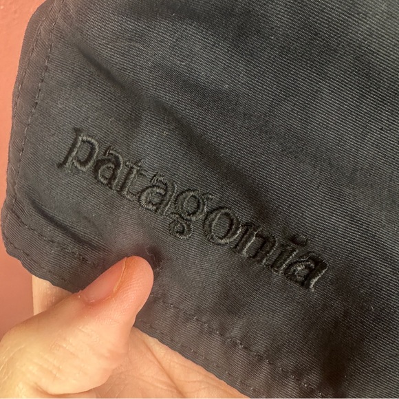 Patagonia Men’s black short in waist size 34 tie waist with zipper pockets - Picture 7 of 8